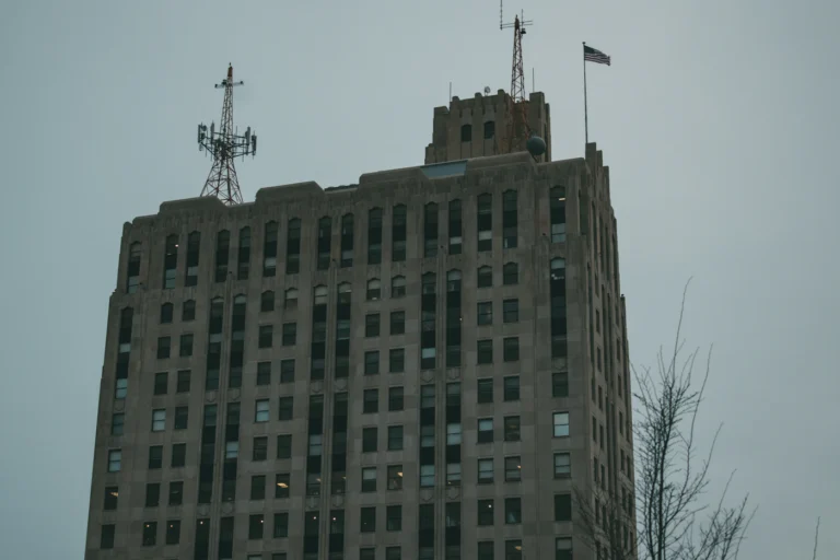 Michigan state building representing the is kratom legal in Michigan question before the Legislature