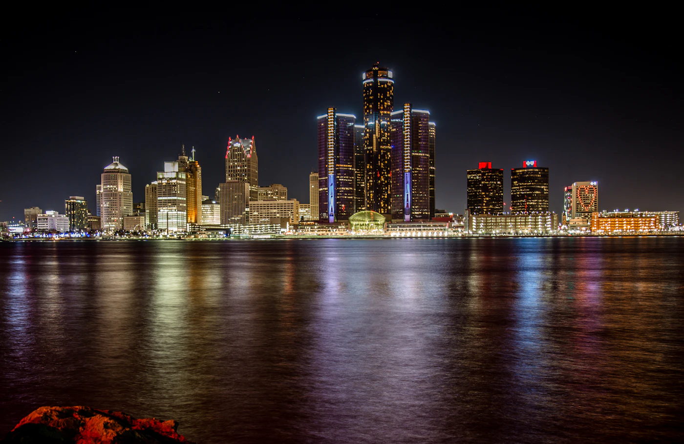 Detroit skyline on the Detroit River: is weed legal in Michigan